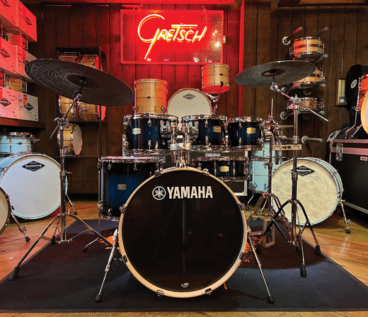YAMAHA Stage Custom 6-piece Drum Kit in Deep Blue Sunburst