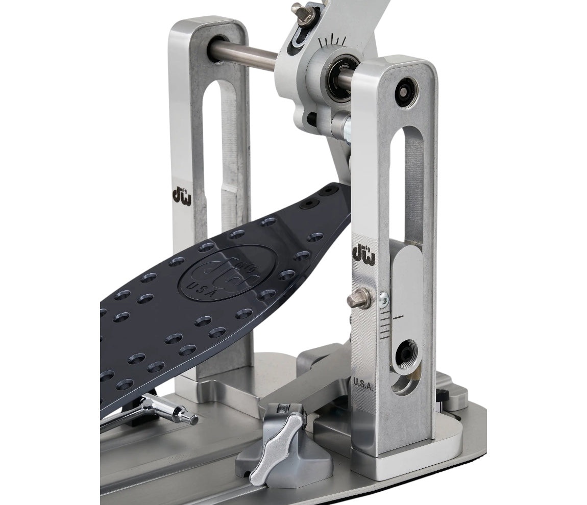 DW MFG Series Machined Direct Drive Single Bass Drum Pedal with Extended Footboard