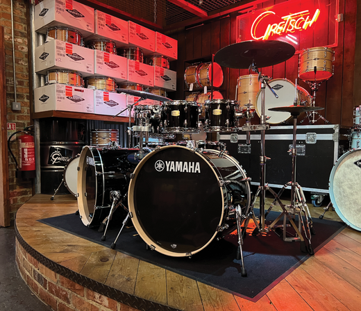 Спеціальна упаковка YAMAHA Stage з 8 предметівСпеціальна упаковка YAMAHA Stage з 8 предметів  