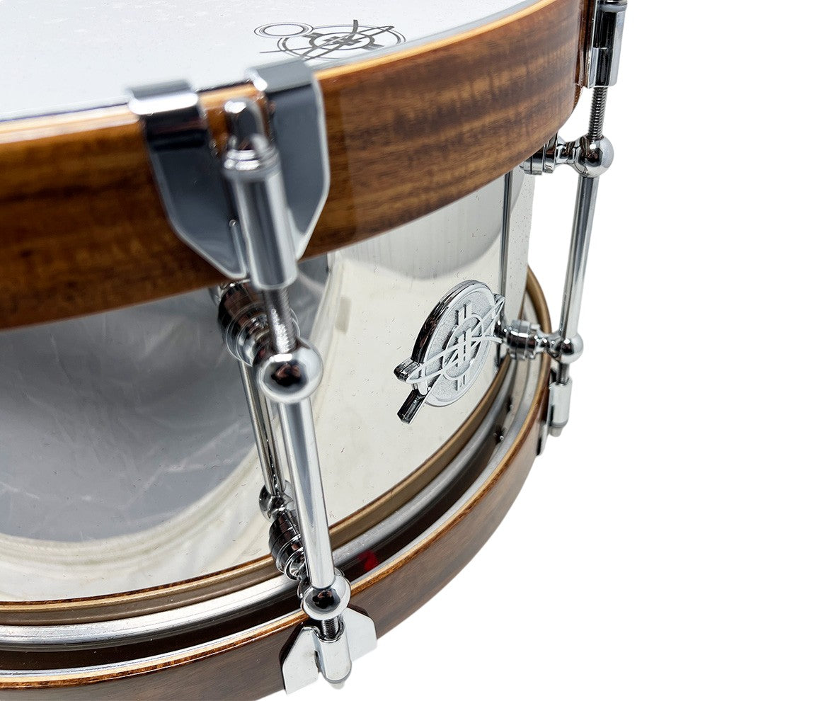Dunnett Classic 14" x 7" Snare Drum in Polished Stainless Steel with American Maple Wood Hoops