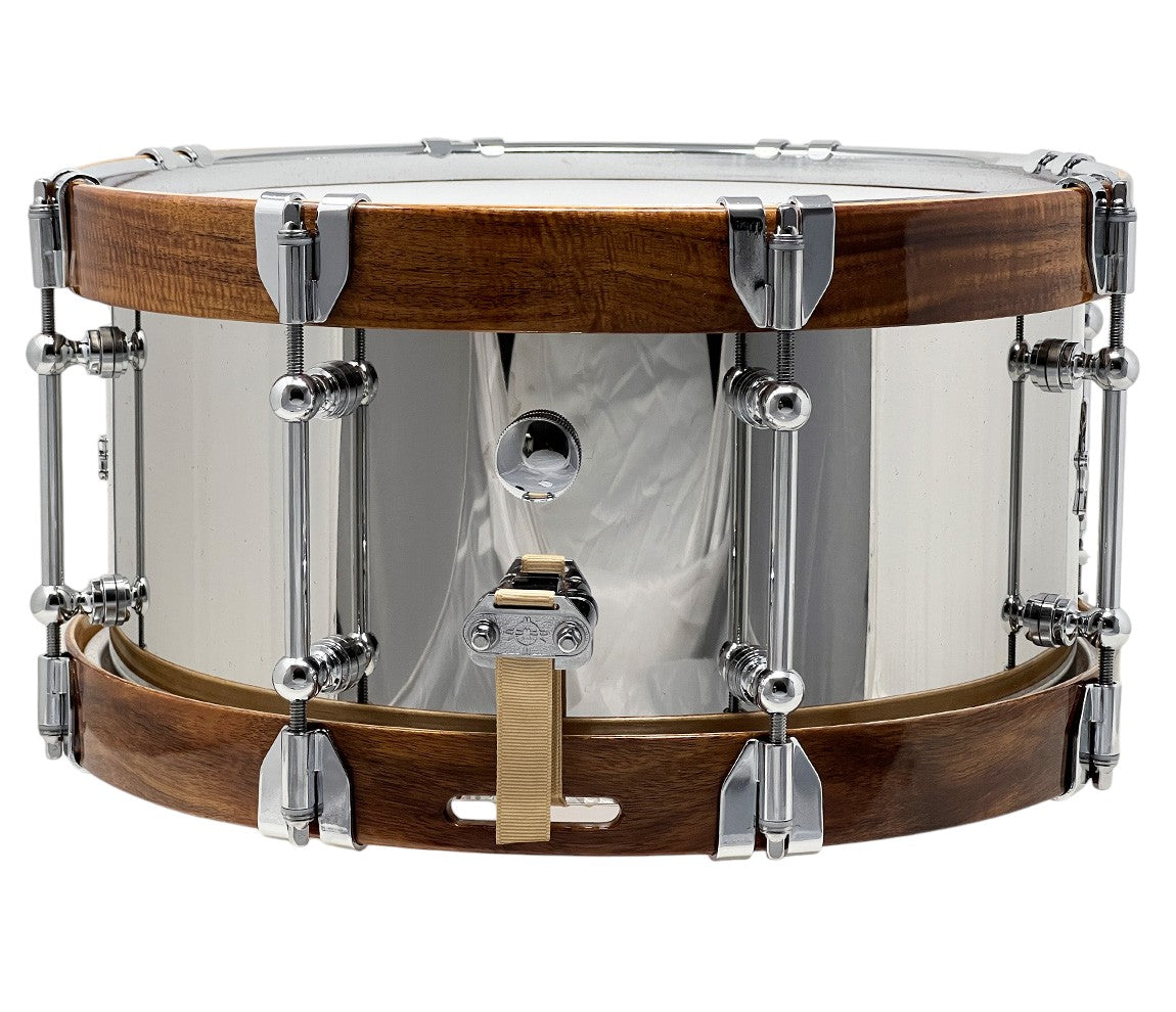 Dunnett Classic 14" x 7" Snare Drum in Polished Stainless Steel with American Maple Wood Hoops