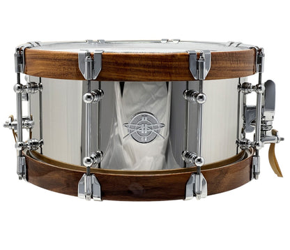 Dunnett Classic 14" x 7" Snare Drum in Polished Stainless Steel with American Maple Wood Hoops