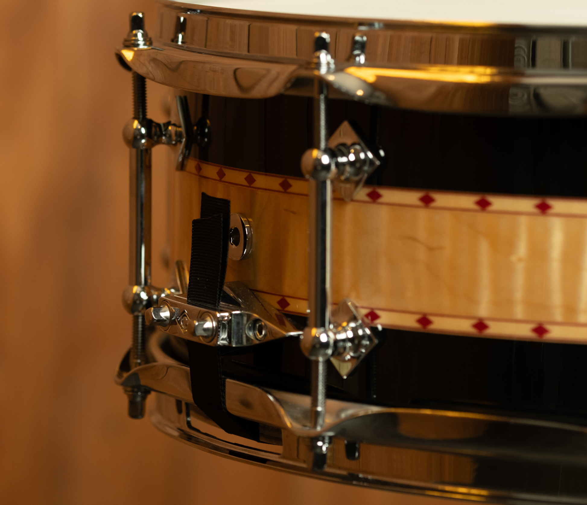 Craviotto Private Reserve Curly Maple 14 x 5.5 Snare Drum in Black