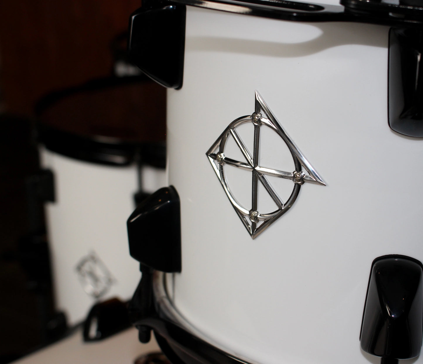Dixon Artisan Walnut/Maple 20/10/14/16 Shell Pack in Division White