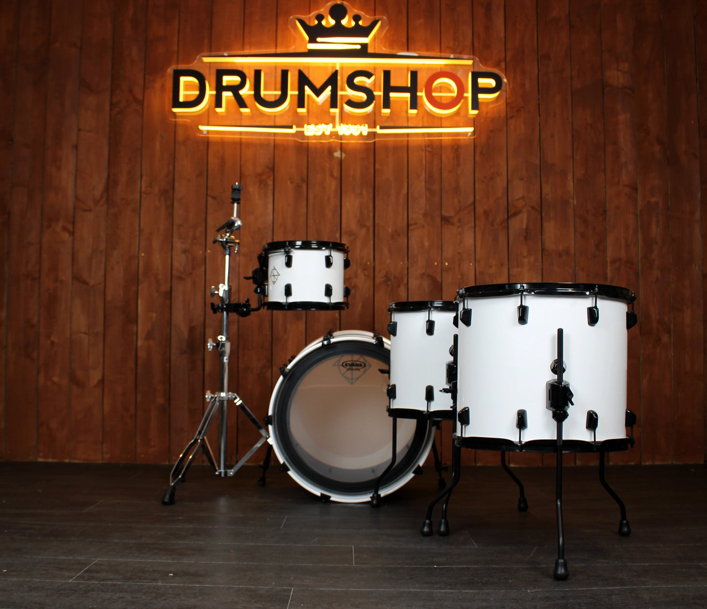 Dixon Artisan Walnut/Maple 22/12/14/16 Shell Pack in Division White