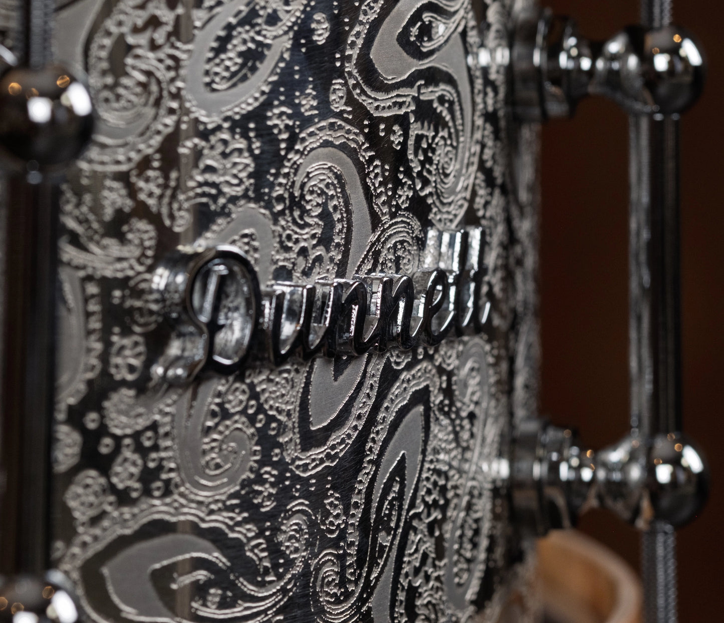 Dunnett Classic 14" x 6.5" 'JAMES TRUSSART' Snare Drum in Paisley Silver with Wood Hoops