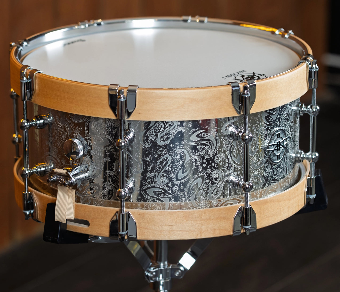 Dunnett Classic 14" x 6.5" 'JAMES TRUSSART' Snare Drum in Paisley Silver with Wood Hoops