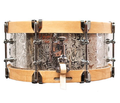 Dunnett Classic 14" x 6.5" 'JAMES TRUSSART' Snare Drum in Paisley Silver with Wood Hoops