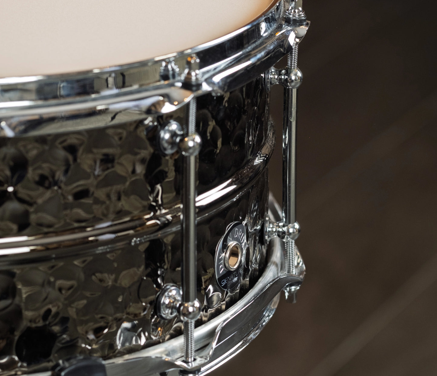 Ex Demo Dixon Artisan 14" x 6.5" Hammered Beaded Brass Snare Drum
