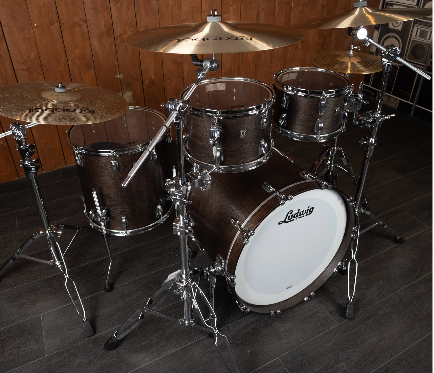 Ex Demo Ludwig Classic Oak 22" 4-Piece Shell Pack in Smoke