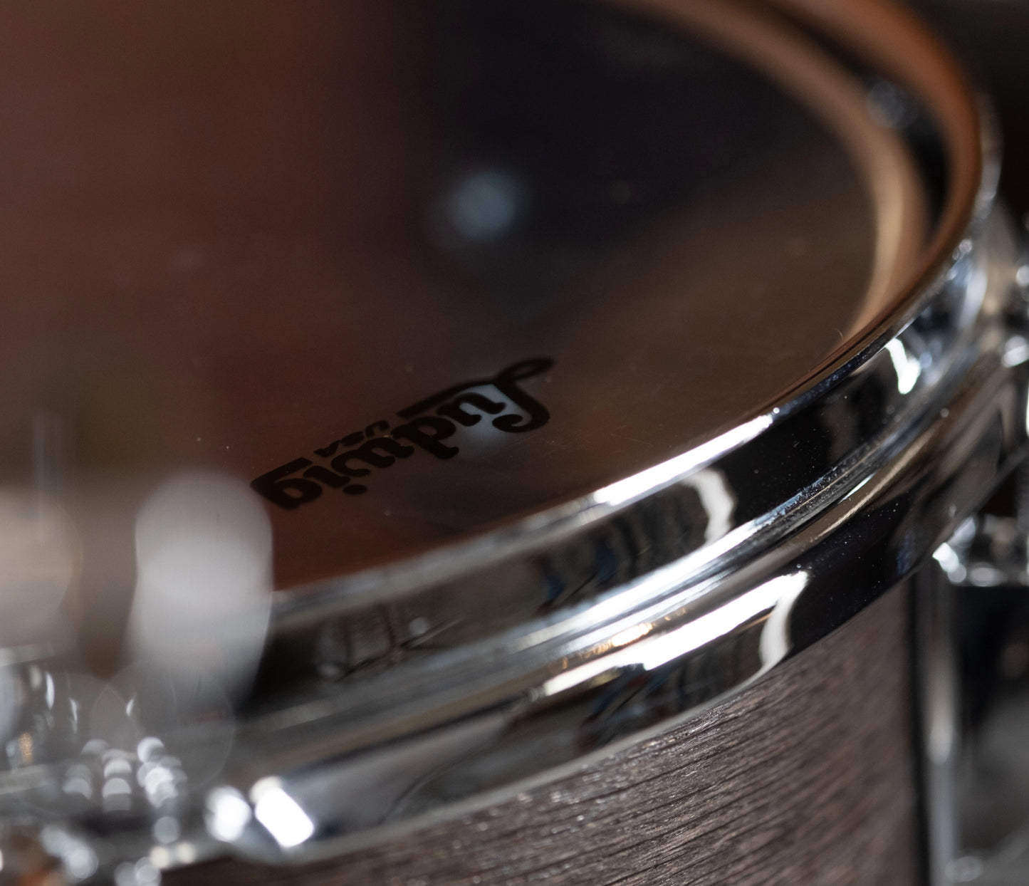 Ex Demo Ludwig Classic Oak 22" 4-Piece Shell Pack in Smoke