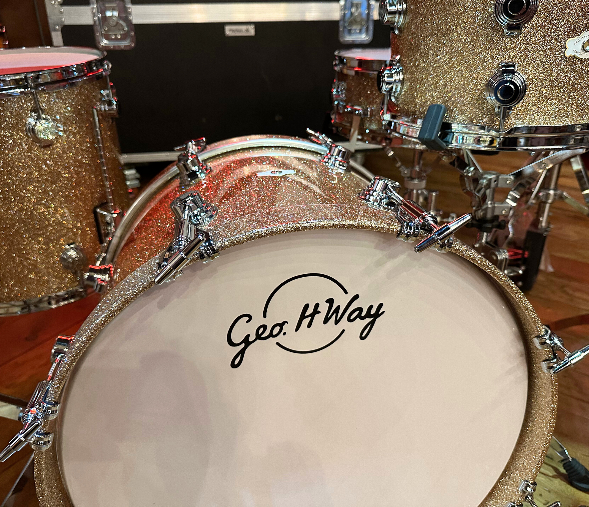 George Way Aristocrat Model Drum Kit - 18" 3 Piece Shell Pack in Champagne Sparkle