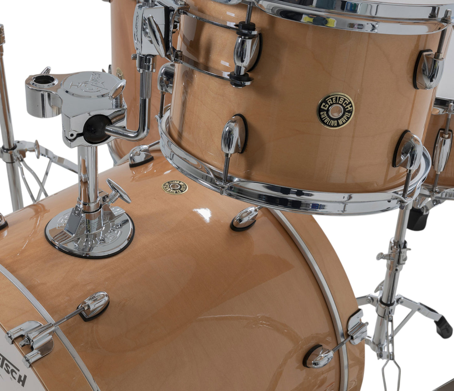 Gretsch Catalina Maple 22" 4-piece drum kit in Antique Maple – rack tom and GTS mount close-up