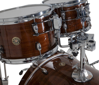 Gretsch Catalina Maple 22" 5-Piece Shell Pack Inc. Snare In Walnut Glaze