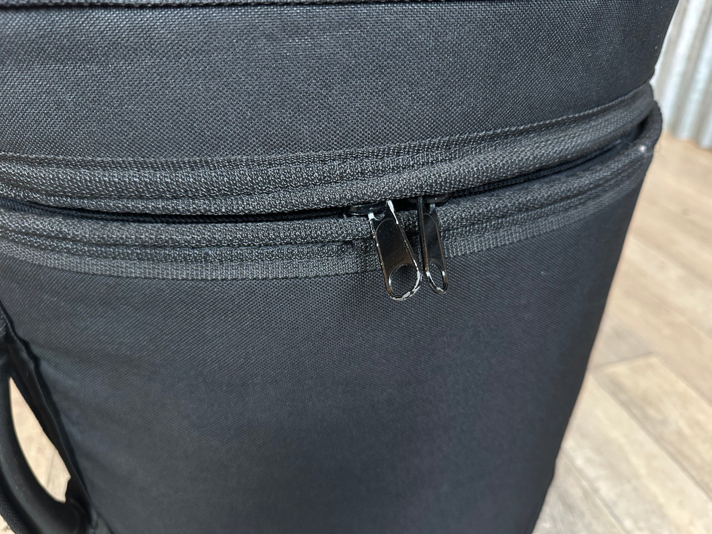 Pre Loved 16" x 16" Protection Racket Case