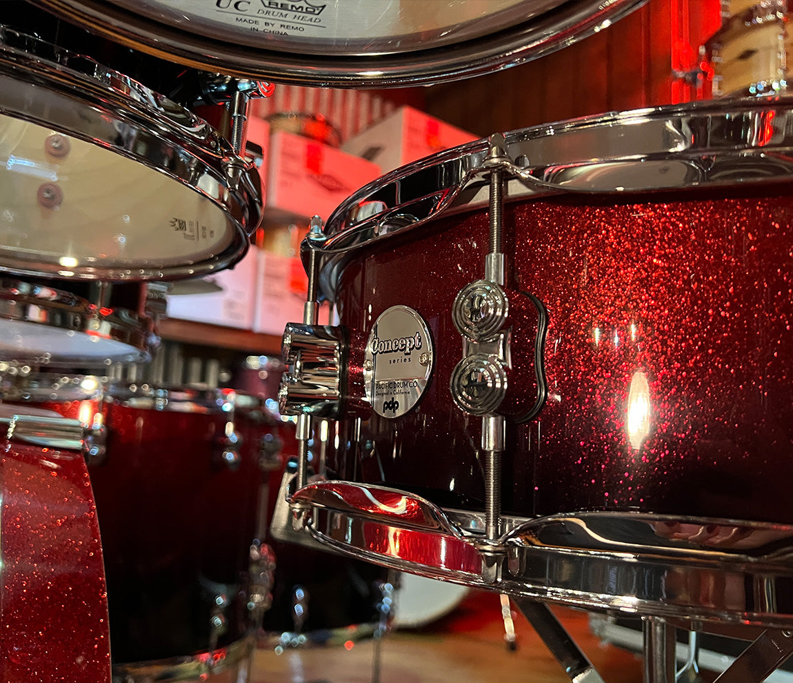 PDP By DW Concept Maple 22" 7PC Shell Pack in Red to Black Sparkle Fade