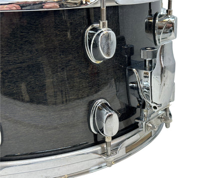 Mapex Pro M snare throw-off and low-mass lug detail