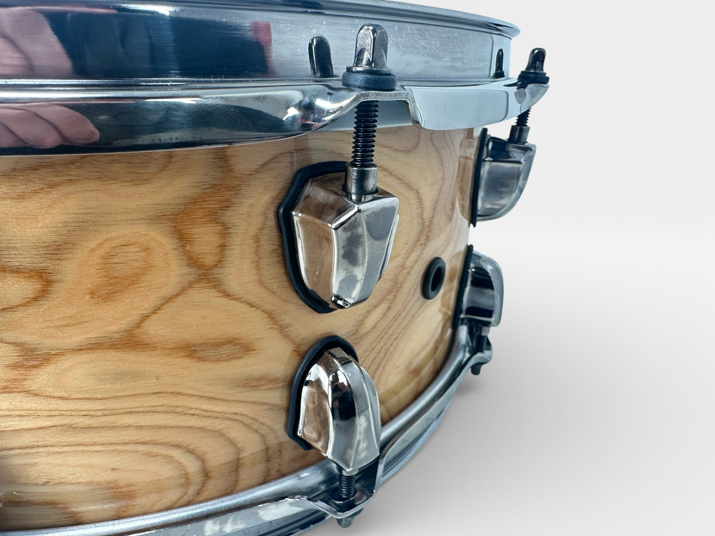 Pre Loved Mapex Saturn 14" Snare Drum in Mapa Burl with Black Nickel