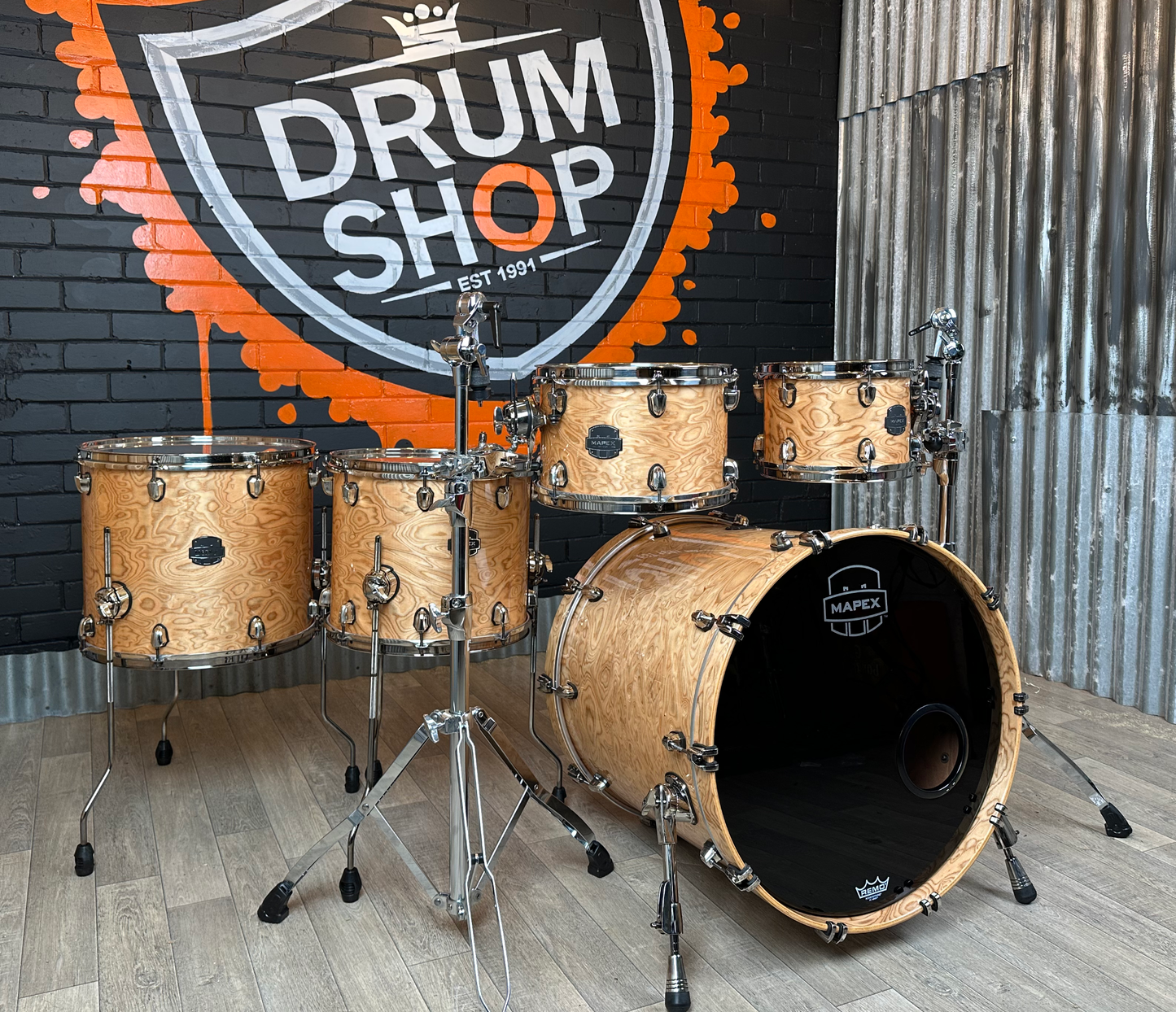 Pre Loved Mapex Saturn 5-Piece Shell Pack in Mapa Burl with Black Nickel HW