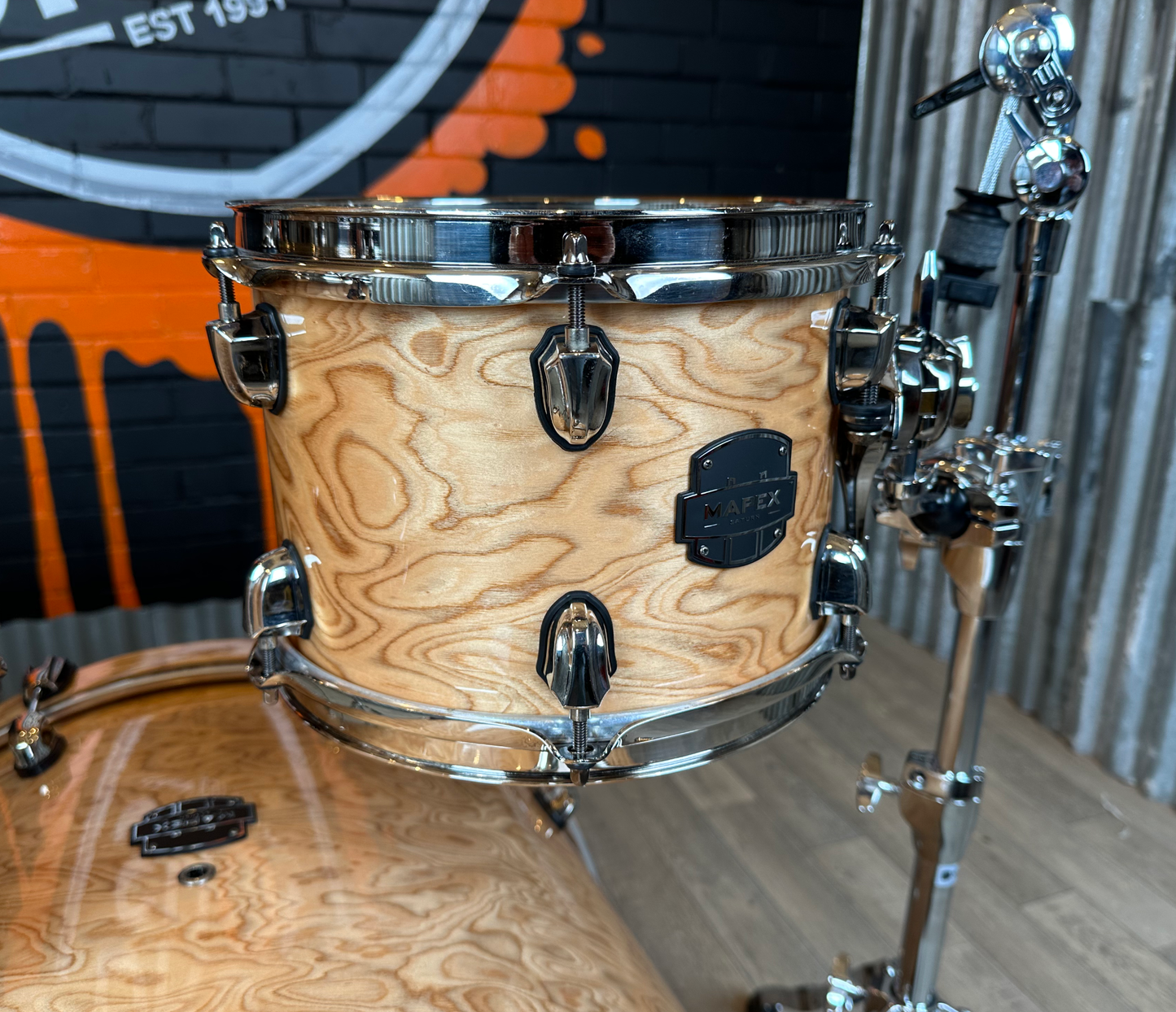 Pre Loved Mapex Saturn 5-Piece Shell Pack in Mapa Burl with Black Nickel HW