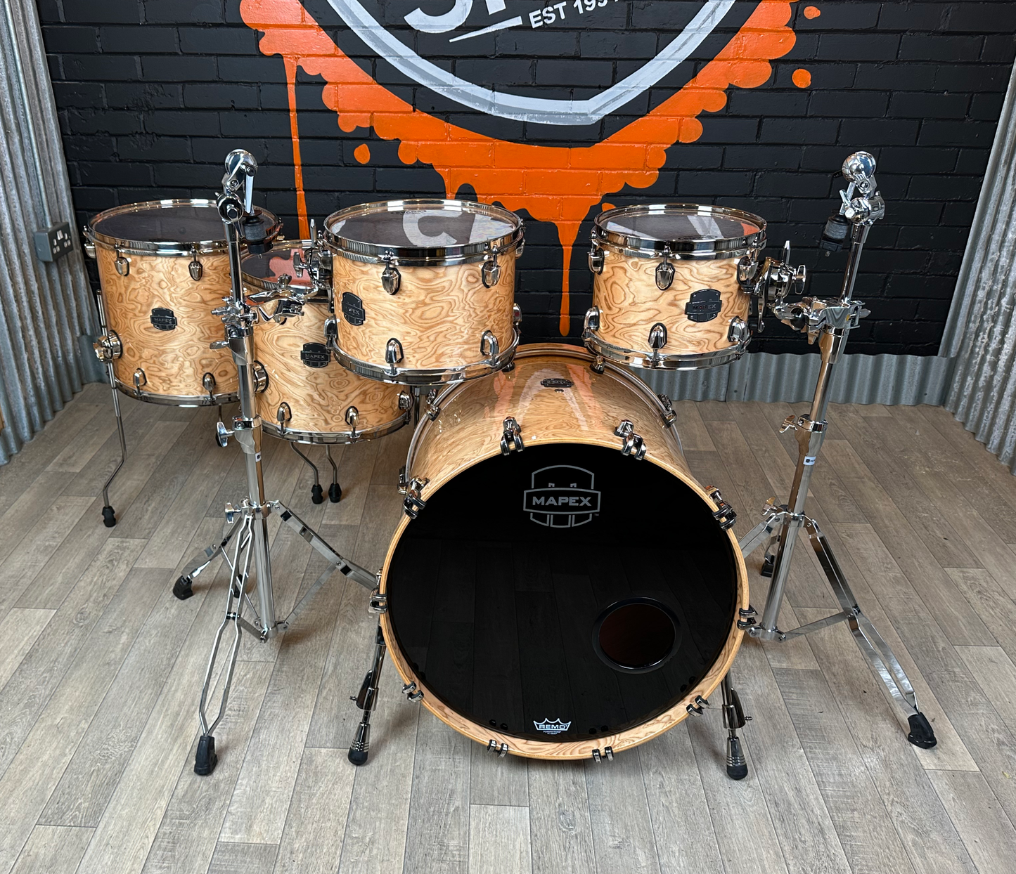 Pre Loved Mapex Saturn 5-Piece Shell Pack in Mapa Burl with Black Nickel HW