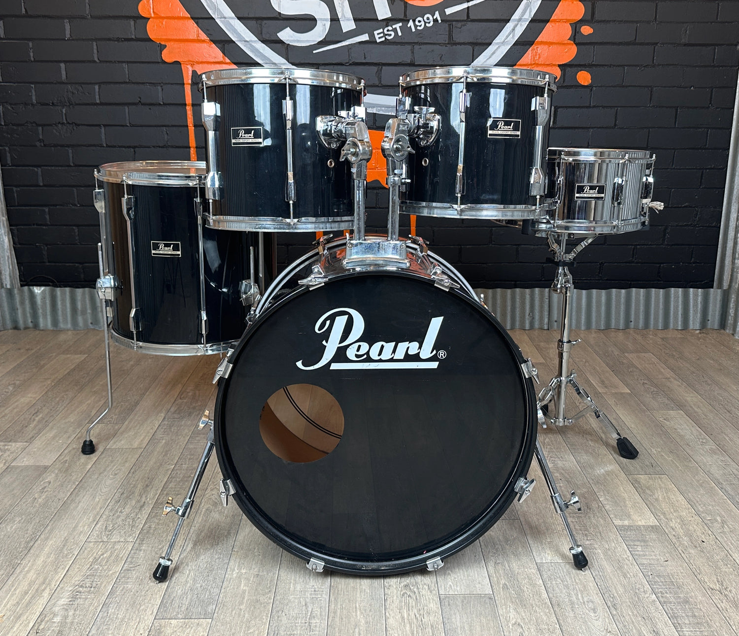 Pre Loved Pearl Export 22" Shell Pack inc. Snare Drum in Black