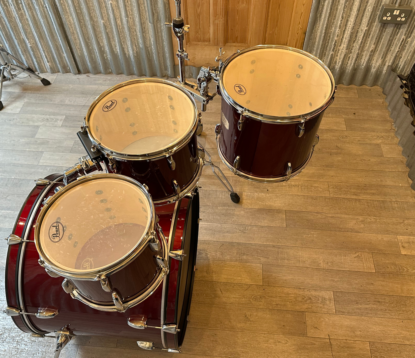 Pre Loved Pearl Export Series 22" 4-Piece Shell Pack In Red Wine