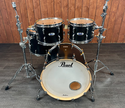 Pearl Masters shell pack in Matt Caviar Black, straight-on view of bass drum and rack toms