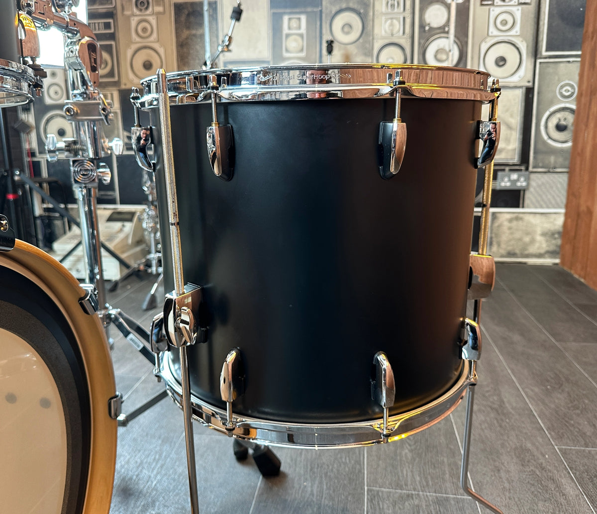 Pearl Masters 16-inch floor tom in Matt Caviar Black, side view