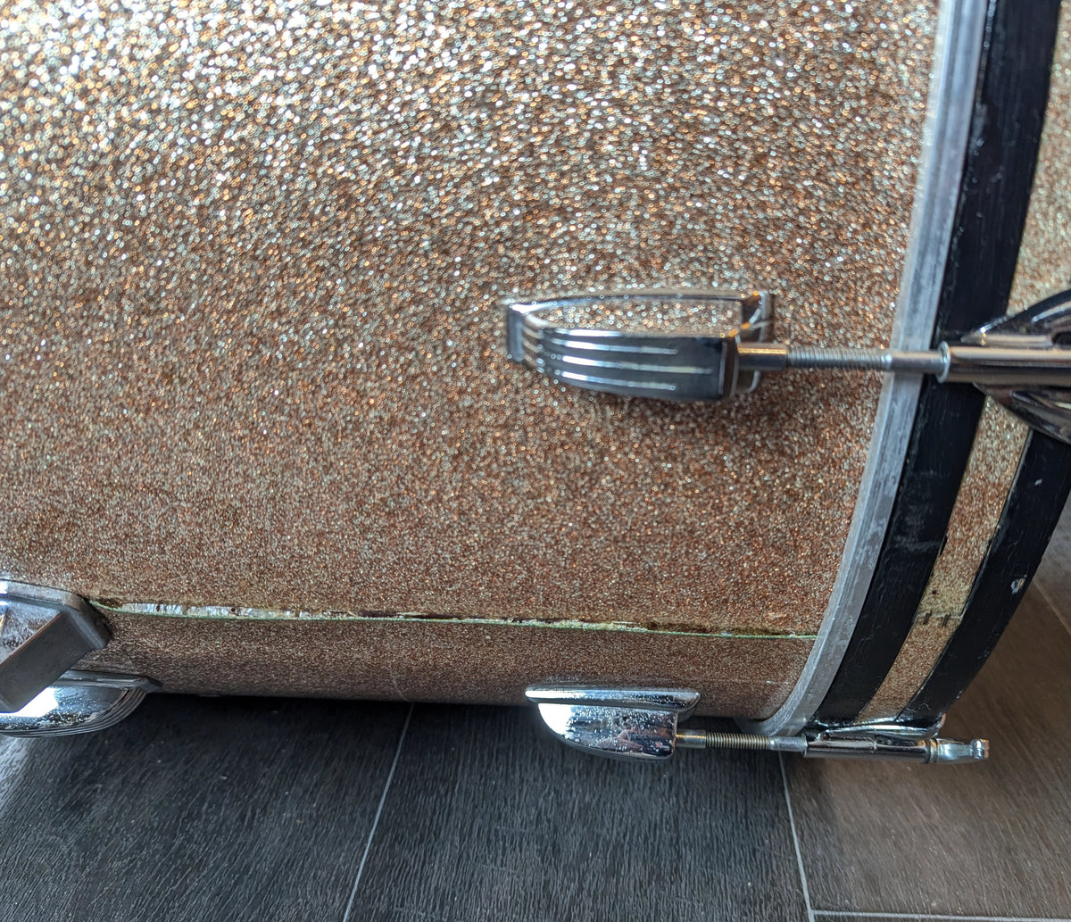 Pre Loved Vintage Ludwig 22" 3-Piece Shell Pack in Champagne Sparkle – Circa 1974