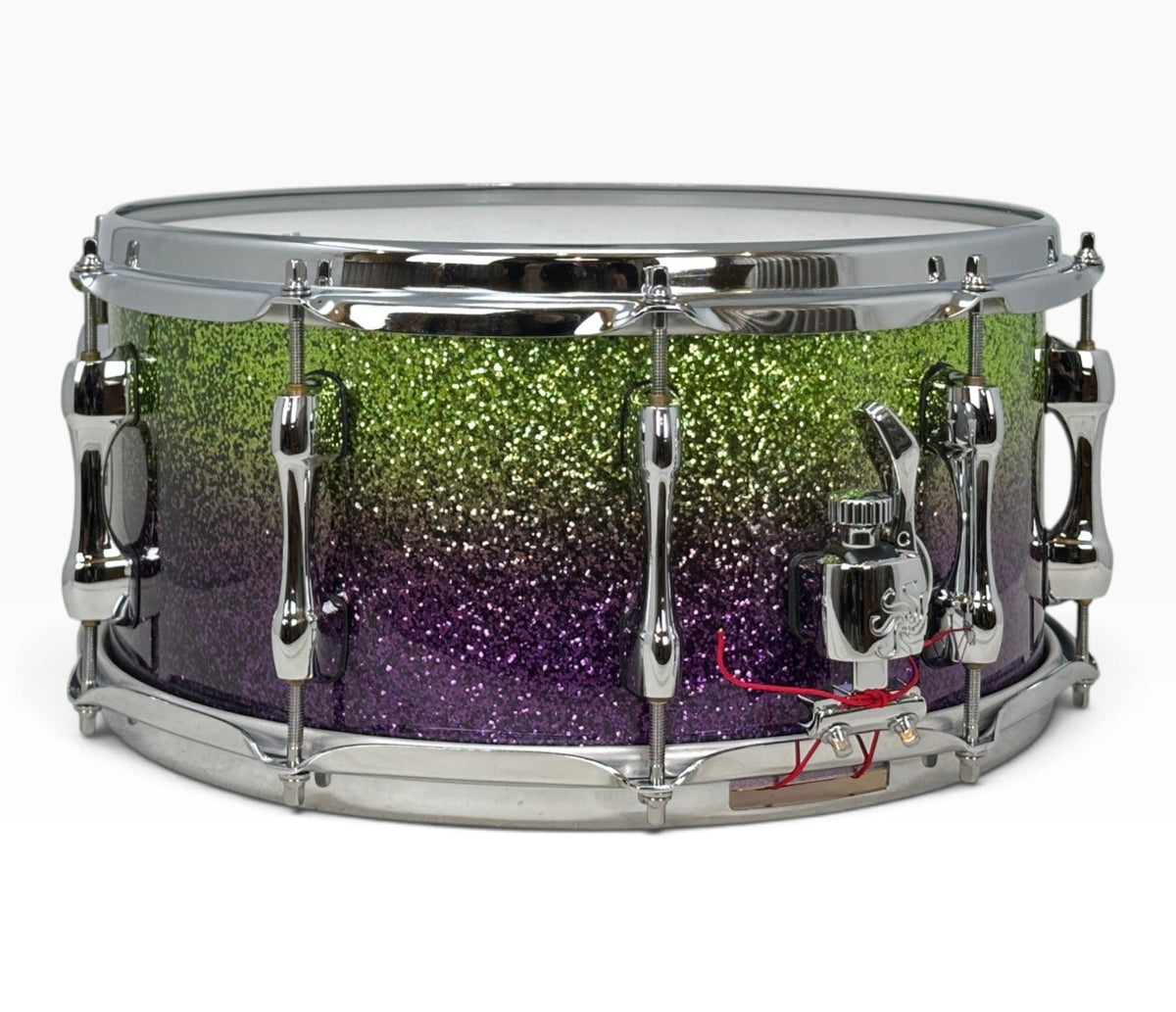 Sakae Evolved 14" x 6.5" Snare Drum in Grapes Green to Purple Sparkle – strainer side view
