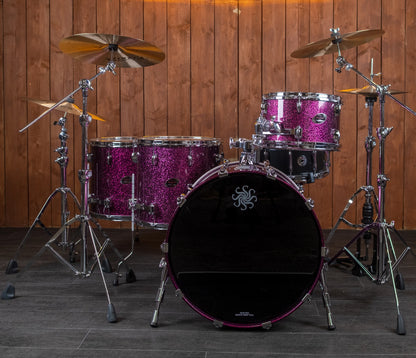 Sakae Evolved Gen2 22-inch shell pack in Magenta Sparkle – front view
