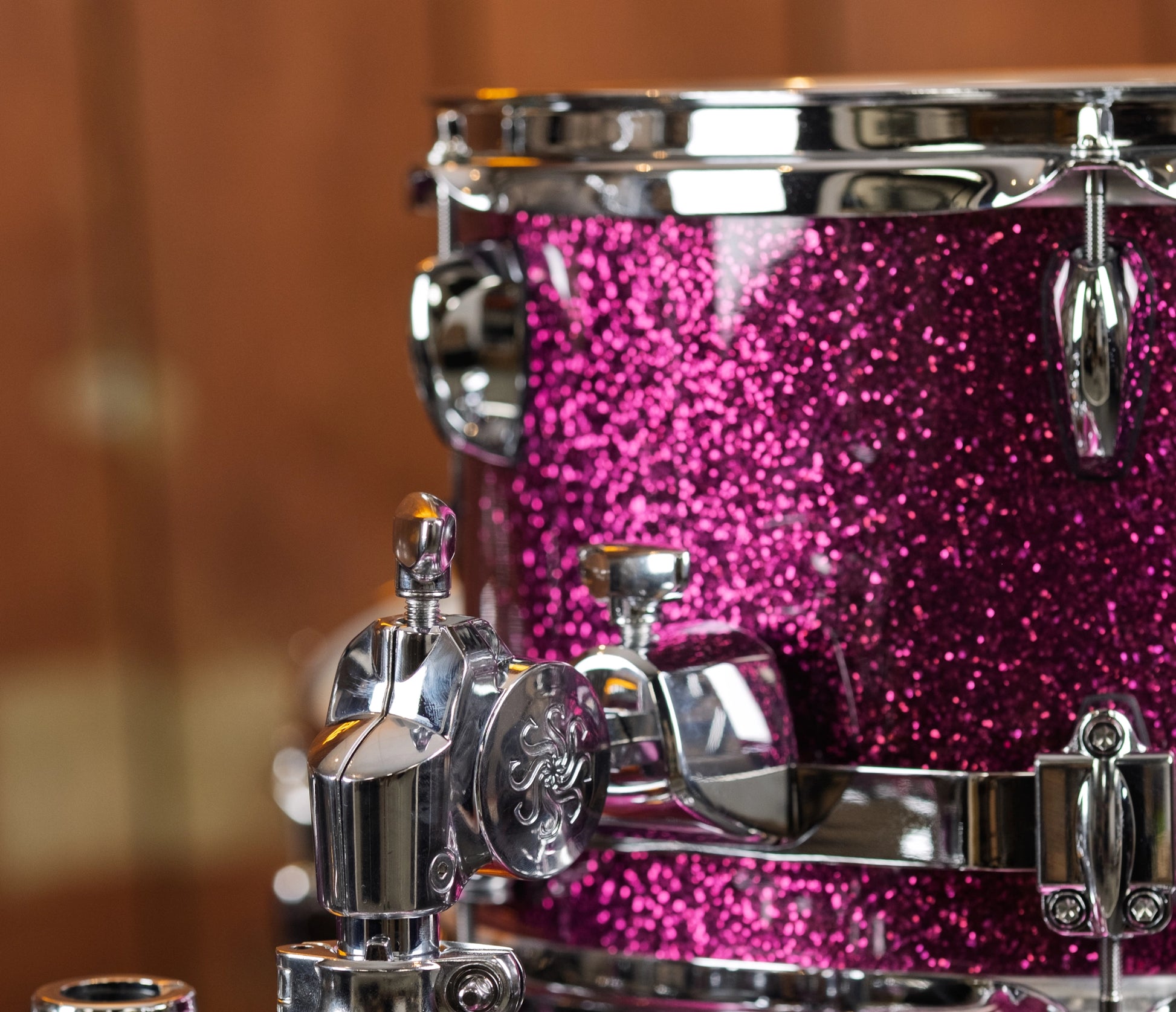 Sakae Evolved Gen2 rack tom and chrome hardware in Magenta Sparkle