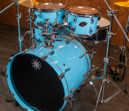 Sakae Evolved Gen2 Sonic Blue Lacquer shell pack – angled front view