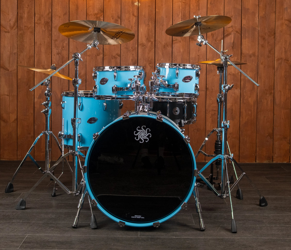 Sakae Evolved Gen2 22-inch shell pack in Sonic Blue Lacquer – front view