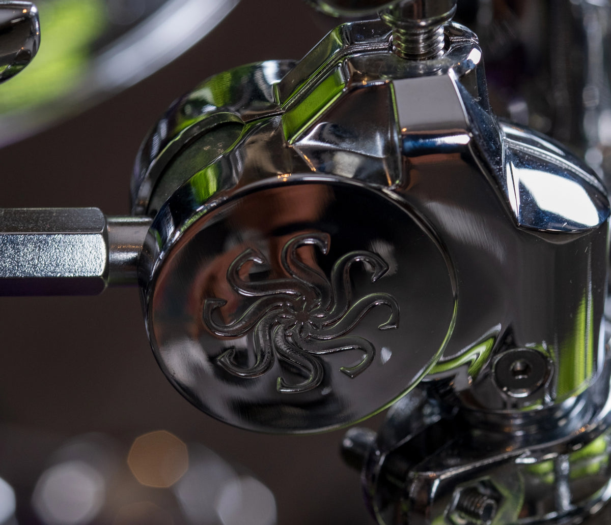 Sakae Evolved Gen2 suspension mount and badge – close-up