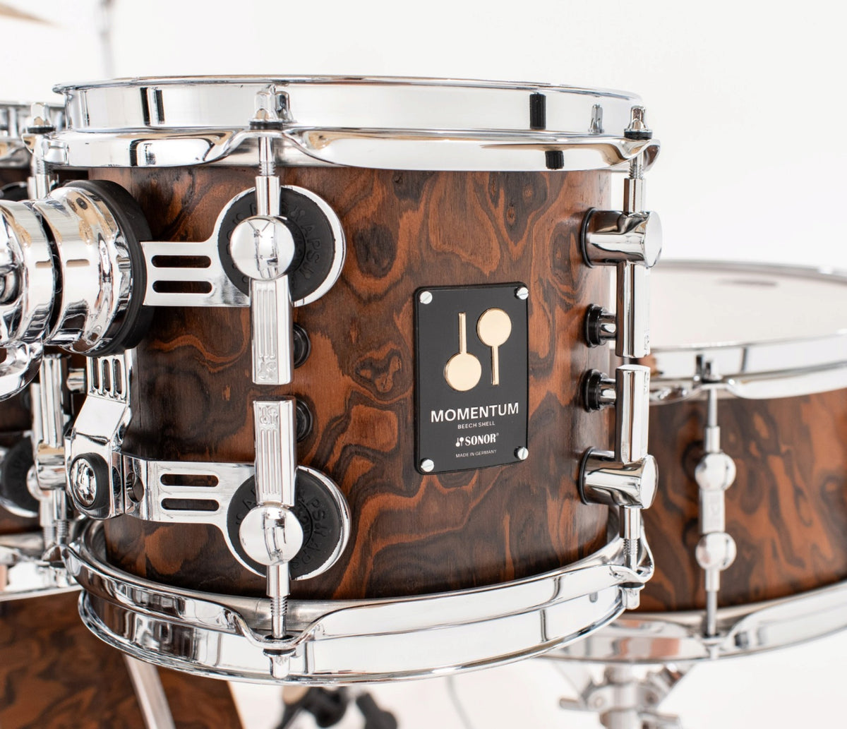 Sonor Momentum 20" 3-Piece Shell Pack in California Burl – burl veneer finish and rack tom mounting hardware