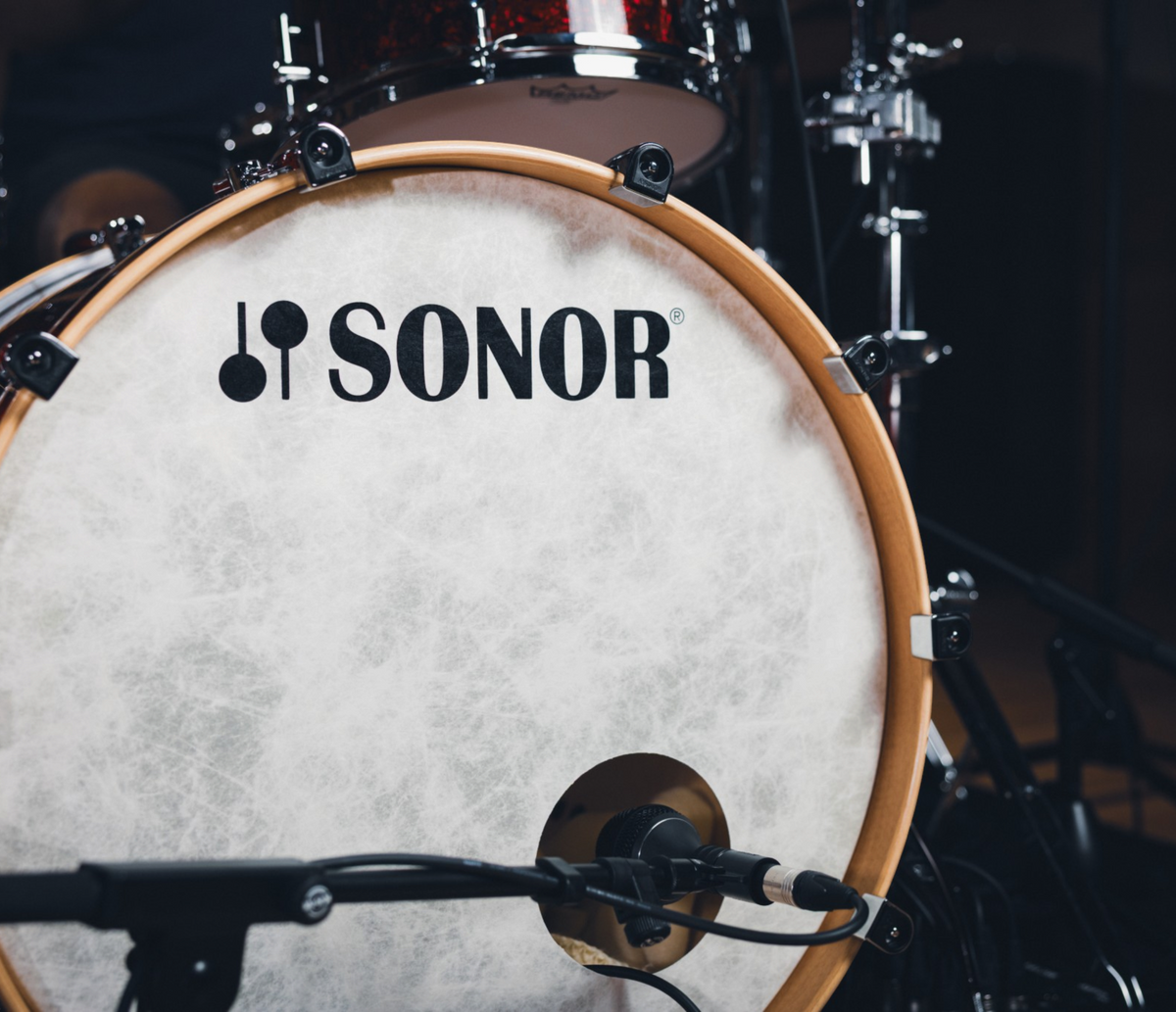 Sonor Momentum 22" 3-Piece Shell Pack in California Burl – bass drum resonant head and SONOR logo
