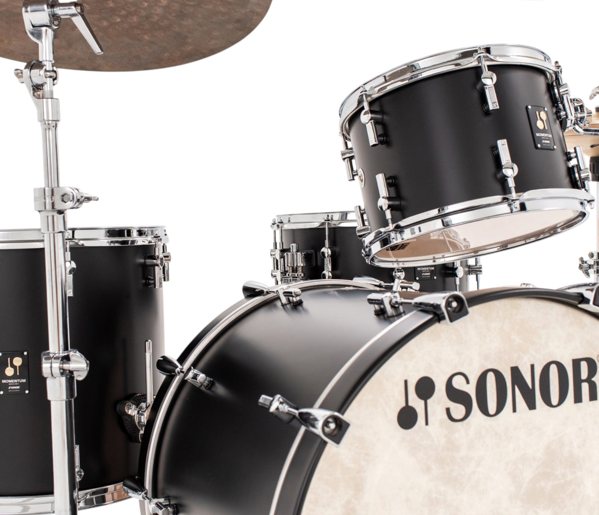 Sonor Momentum 22" 3-Piece Shell Pack in GT Black – rack tom and bass drum detail
