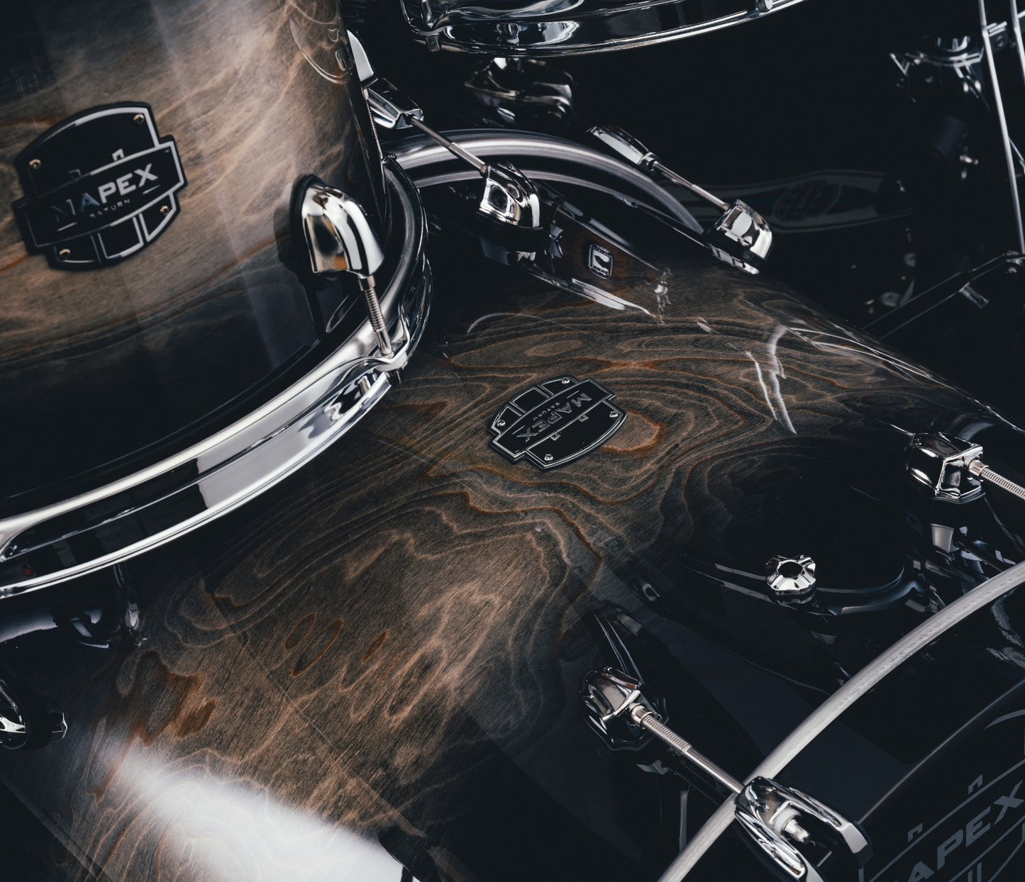 Mapex Saturn VI 22" 5-Piece Studioease Shell Pack in Black Ink Burst