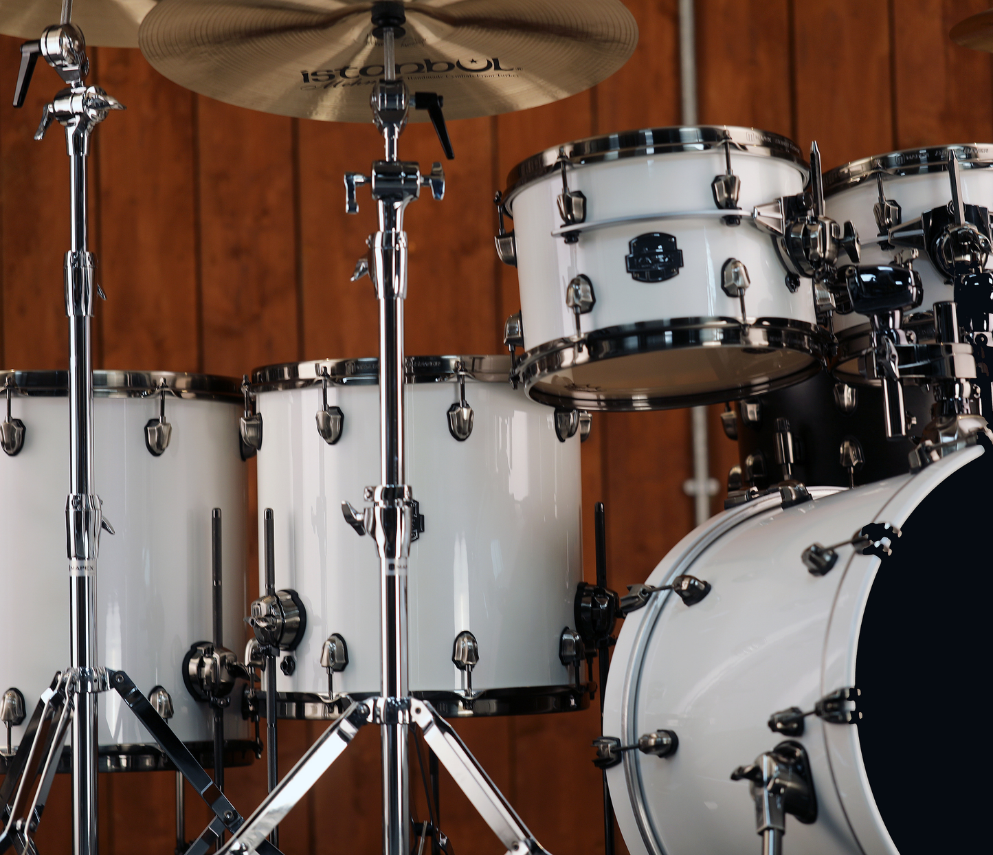 Mapex Saturn Evolution 20" 5-Piece Shell Pack in Polar White