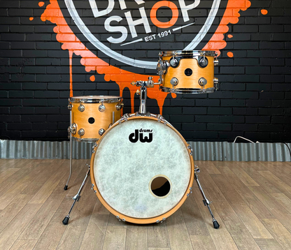 Pre Loved DW Collectors Series 20" 3-Piece Shell Pack in Natural