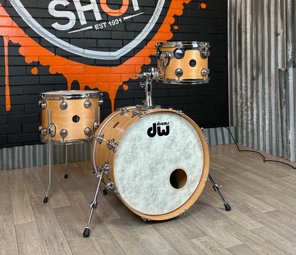 Pre Loved DW Collectors Series 20" 3-Piece Shell Pack in Natural