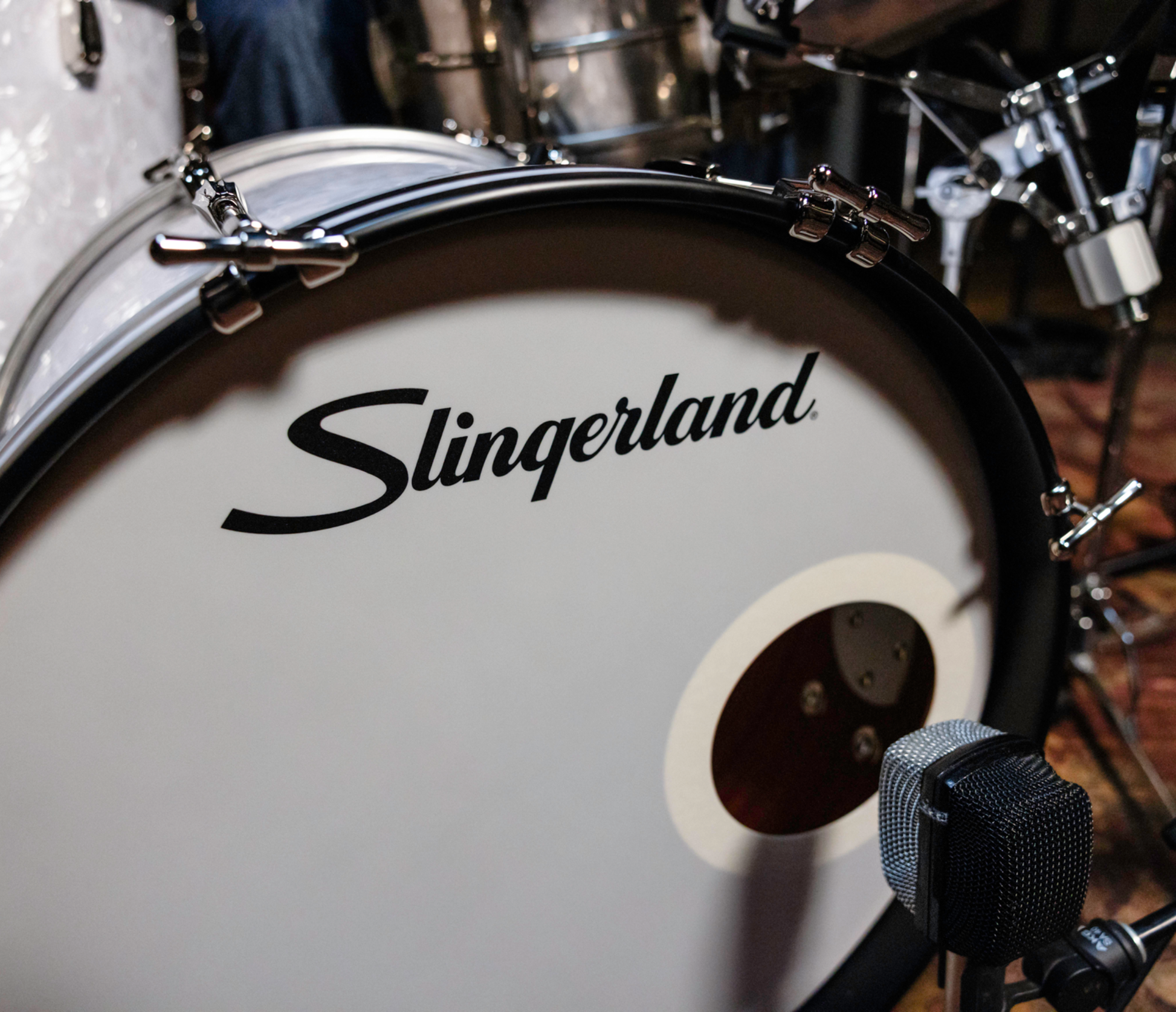 Slingerland Radio King White Marine Pearl Closeup bass drum head