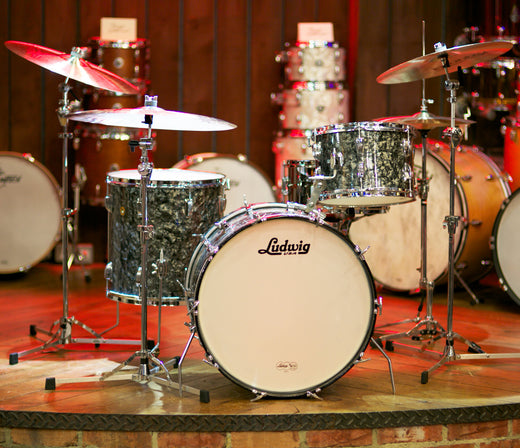 Oasis - Vintage Ludwig 1965 3-Piece in Black Diamond Pearl