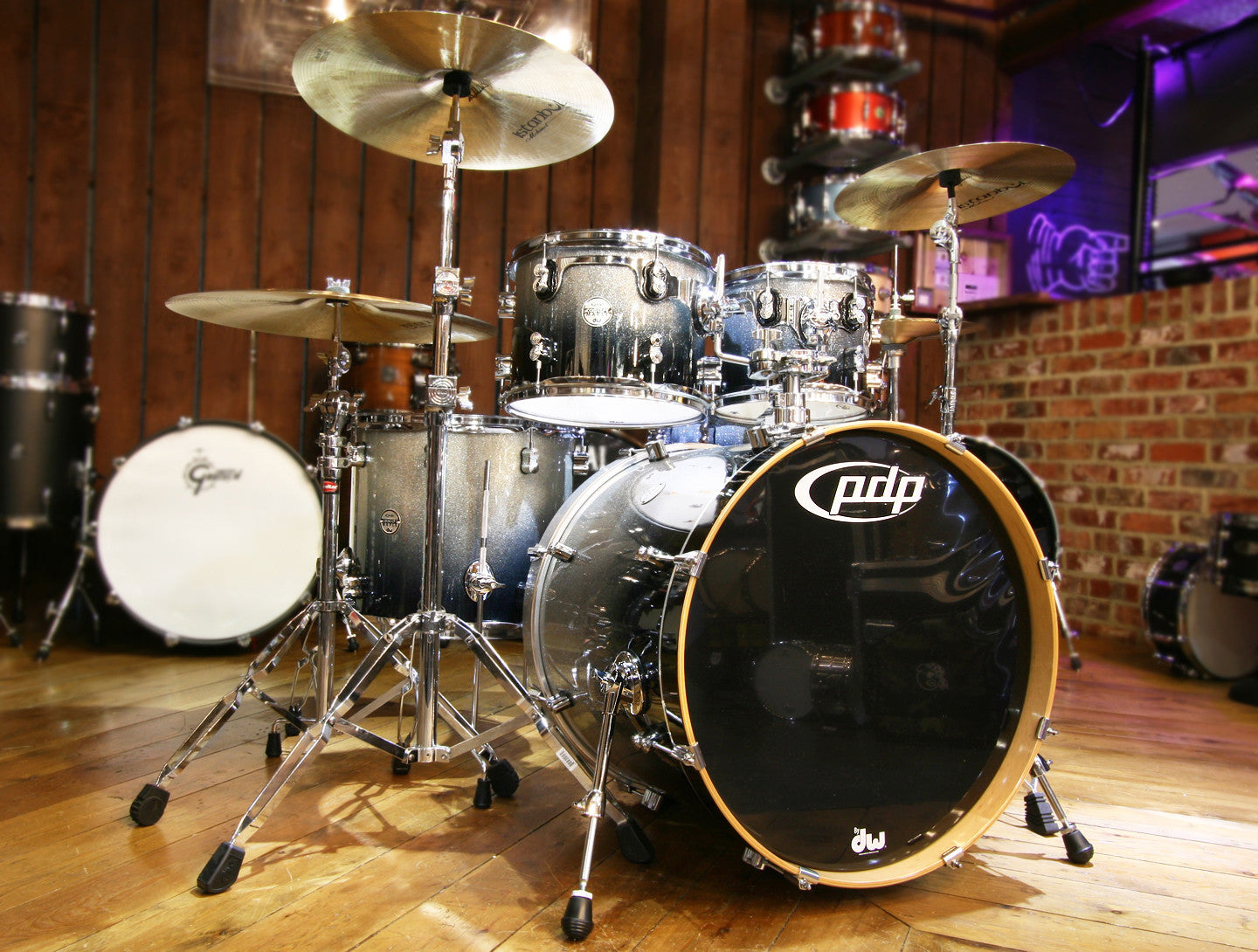 DW PDP Concept Maple 6-Piece Shell Pack in Silver to Black Sparkle Fade